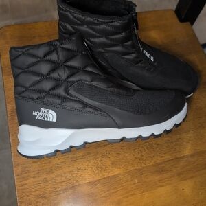 The North Face Men's Black Quilted Shoes